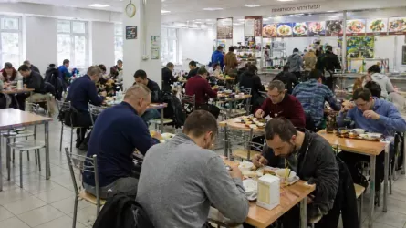 Почему под угрозой закрытия до 80% объектов общепита в РК