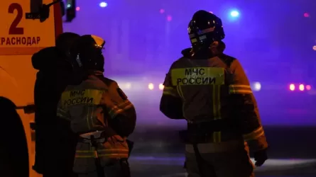 Взрывы и пожар: дроны ударили по нефтебазам в России  