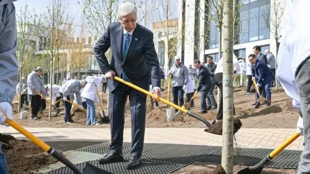 Токаев принял участие в республиканской экологической акции &laquo;Таза Қазақстан&raquo;