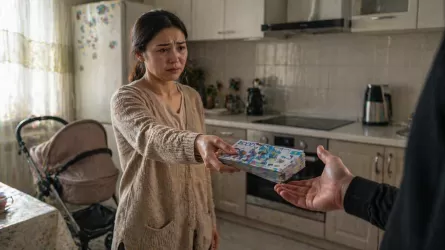 В Казахстане начали требовать возврат декретных выплат 