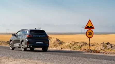 Добиваются компенсации месяцами: почему в ДТП из-за ям на дорогах штрафуют водителей