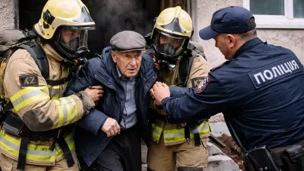 В Усть-Каменогорске спасли 90-летнего пенсионера при пожаре