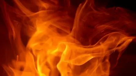 Второй за сутки опасный пожар вспыхнул в Иргели