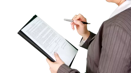 В Казахстане ограничили численность управленцев в госорганизациях 