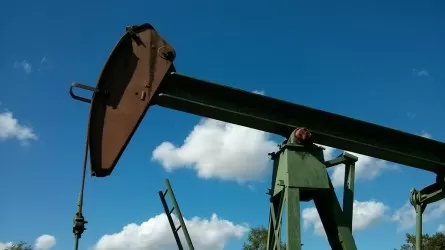 Цены на нефть растут на ожиданиях продления блокады Ирана США 