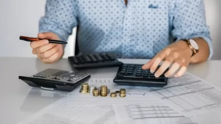 Насколько снизились реальные доходы казахстанцев