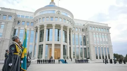 В Акорде проходит церемония встречи президента Монголии