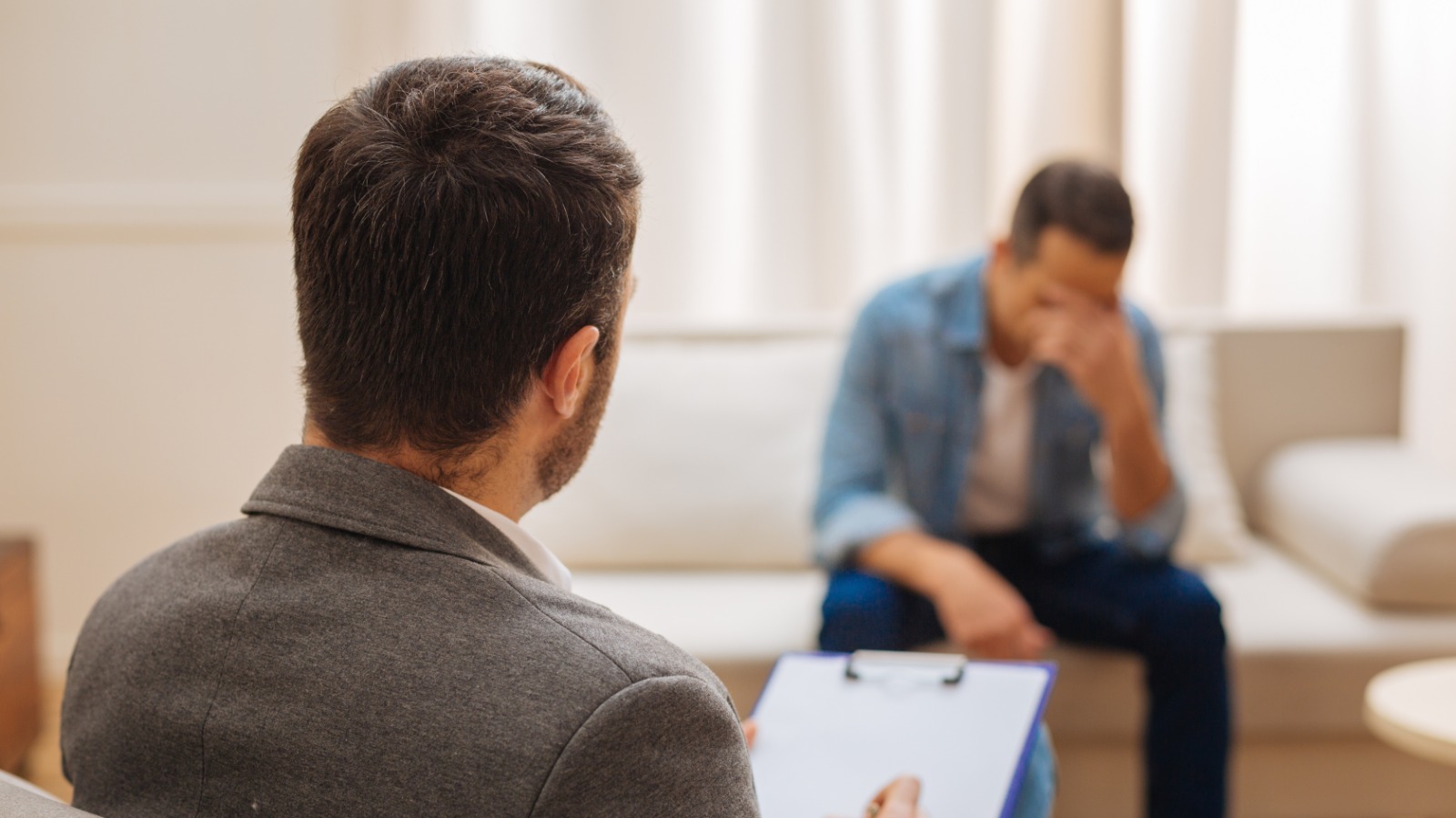 Бұдан былай психологтар міндетті тіркеуден өтеді