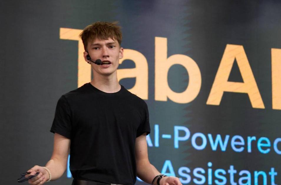 Павлодарлық оқушының TabAI стартап жобасы Google грантын иеленді