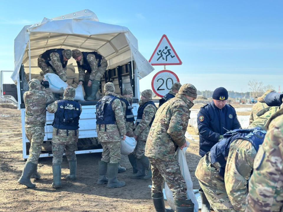 ТЖМ әскери бөлімдері су тасқыны қаупі бар учаскелерге жұмылдырылды