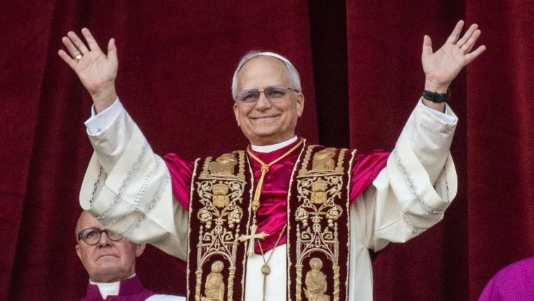 Рим Папасы &laquo;тирандар&raquo; туралы сөзі Трампқа айтылмағанын мәлімдеді