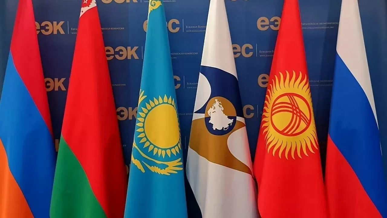 Лукашенко намекнул России на уступки ради будущего ЕАЭС 