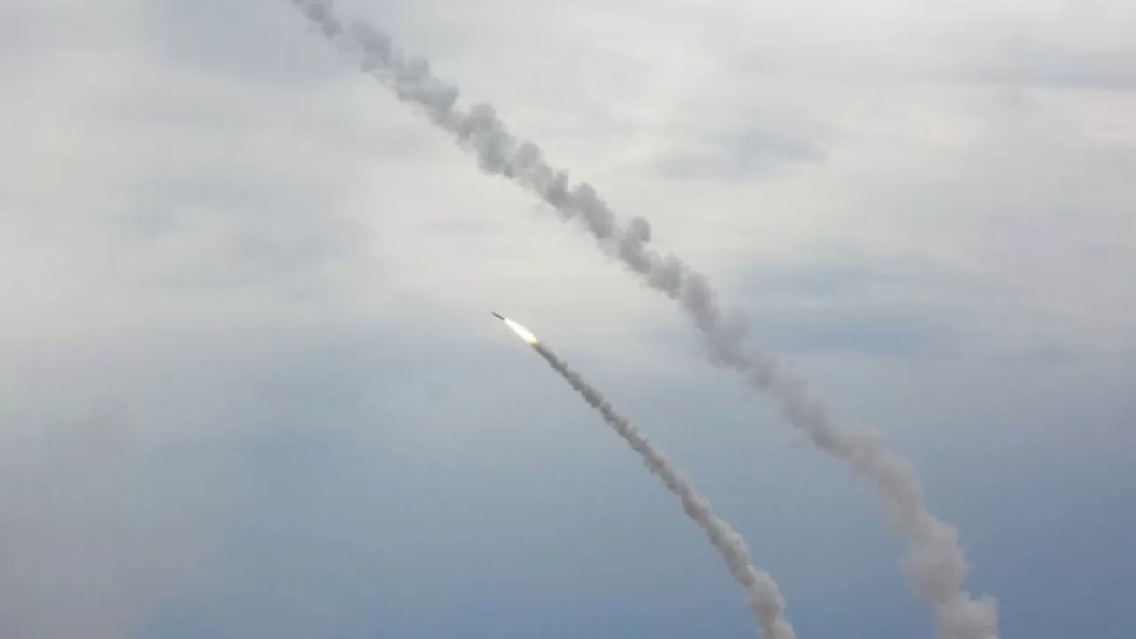 США испытали межконтинентальную ракету