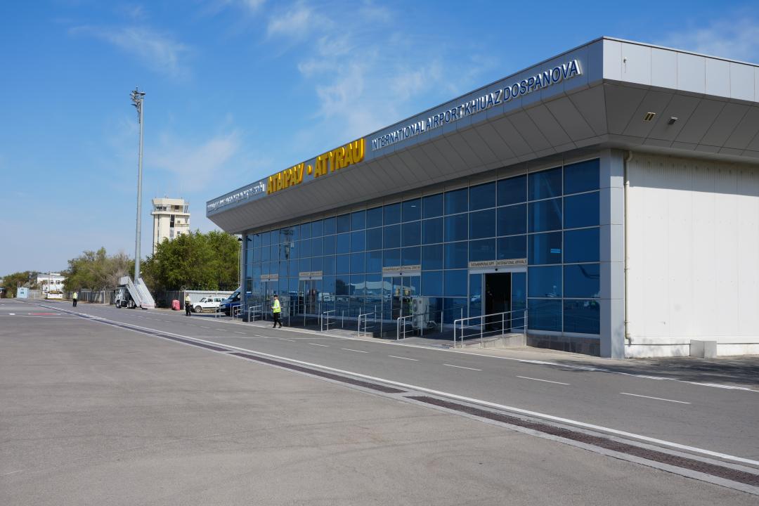 Атырау әуежайында "тапанша бар" деп әзілдеген түркістандық жазаланды