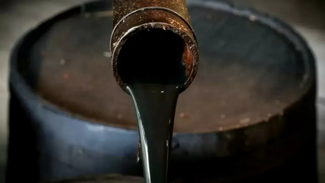 Рынок нефти остыл после резкого подъема накануне 