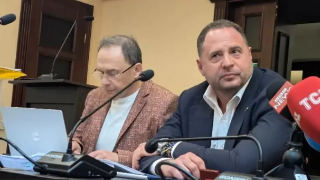  "У меня нет таких денег": соратника Зеленского отправили под арест 