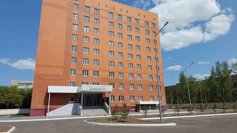 Қарағандыда үндістандық студент жатақхана терезесінен құлап, көз жұмды