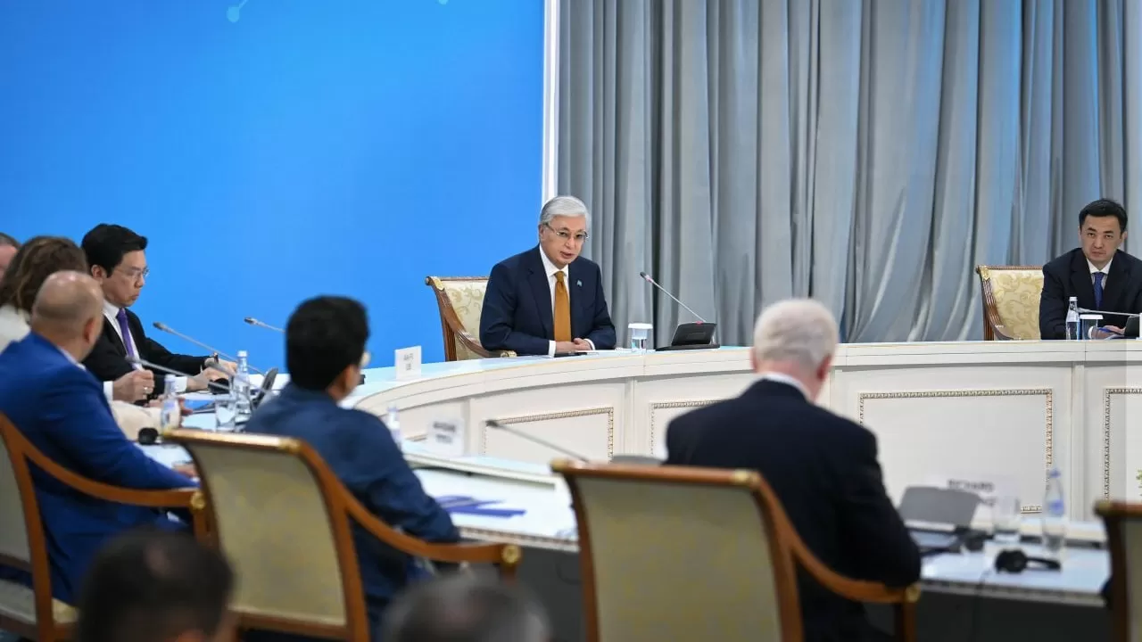 Токаев связал цифровизацию с ростом эффективности бюджетных расходов 