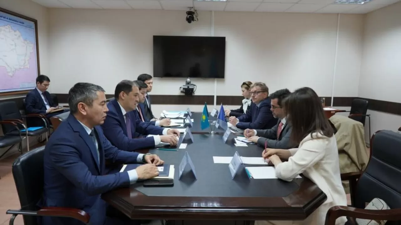 Казахстан и ЕС ускоряют Транскаспийский коридор: о чем договорились в Астане