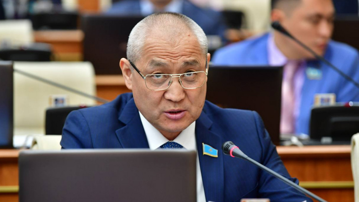 "Қазгидрометке" өз бетінше табыс табуға мүмкіндік беру қажет &ndash; Еділ Жаңбыршин
