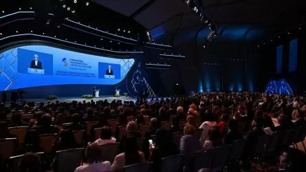 Президент Қазақстанды цифрлық елге айналдыру үшін жасалып жатқан жүйелі қадамдарға тоқталды