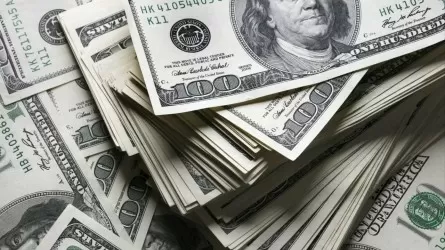Что происходит с долларом в последний день весны?