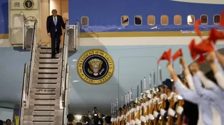 Трамп прибыл с визитом в Китай