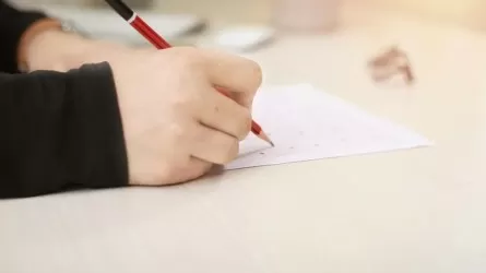 Утверждены даты выпускных экзаменов в Казахстане