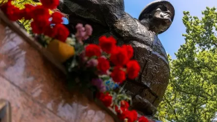 Медсестричка Анна и снайпер Мария: как поддержали ветеранов к 9 мая