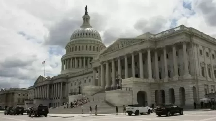 Сенат США сделал шаг к ограничению военных полномочий Трампа по Ирану 