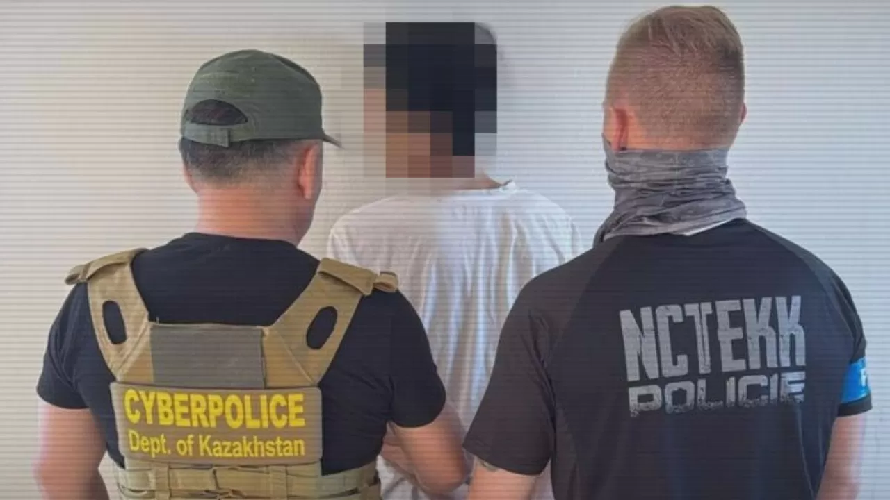 Бизнес на чужих данных: киберпреступников задержали в Казахстане и Чехии 