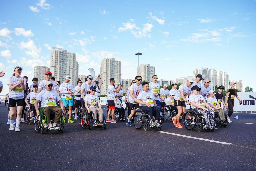 Параатлеттер Astana Half Marathon жарысына қатысты