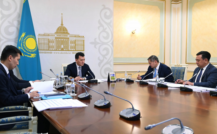 ЖИ мамандарына алғашқы "Болашақ" стипендиялары табысталды