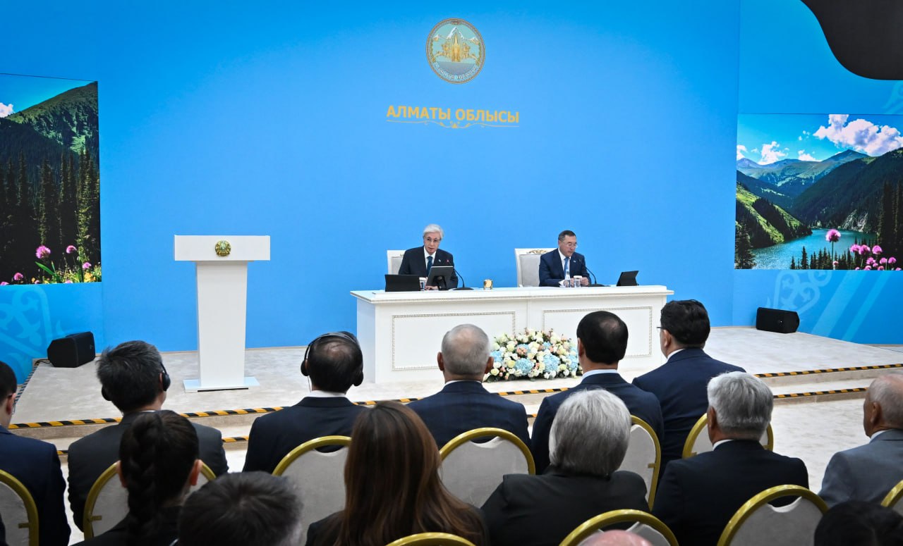 Президент Қанат Бозымбаев пен Марат Сұлтанғазиевтің қателіктерін сынады