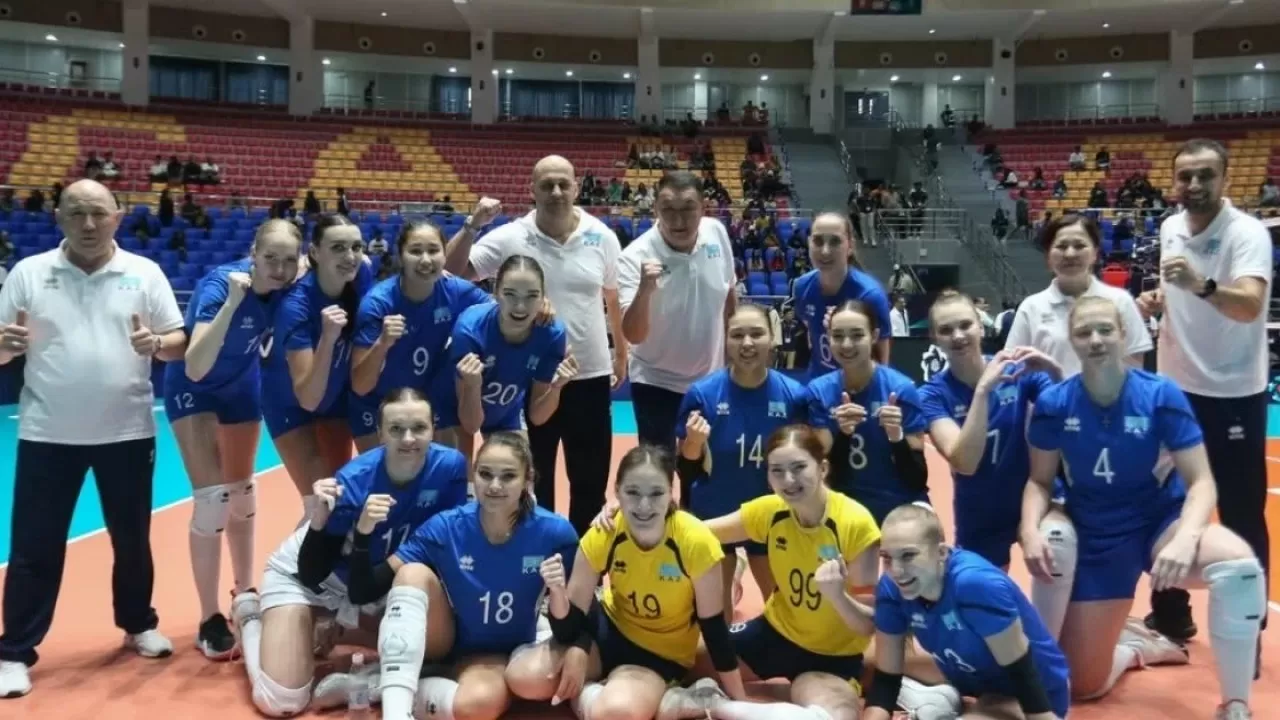 Казахстан вышел в полуфинал Кубка наций AVC 