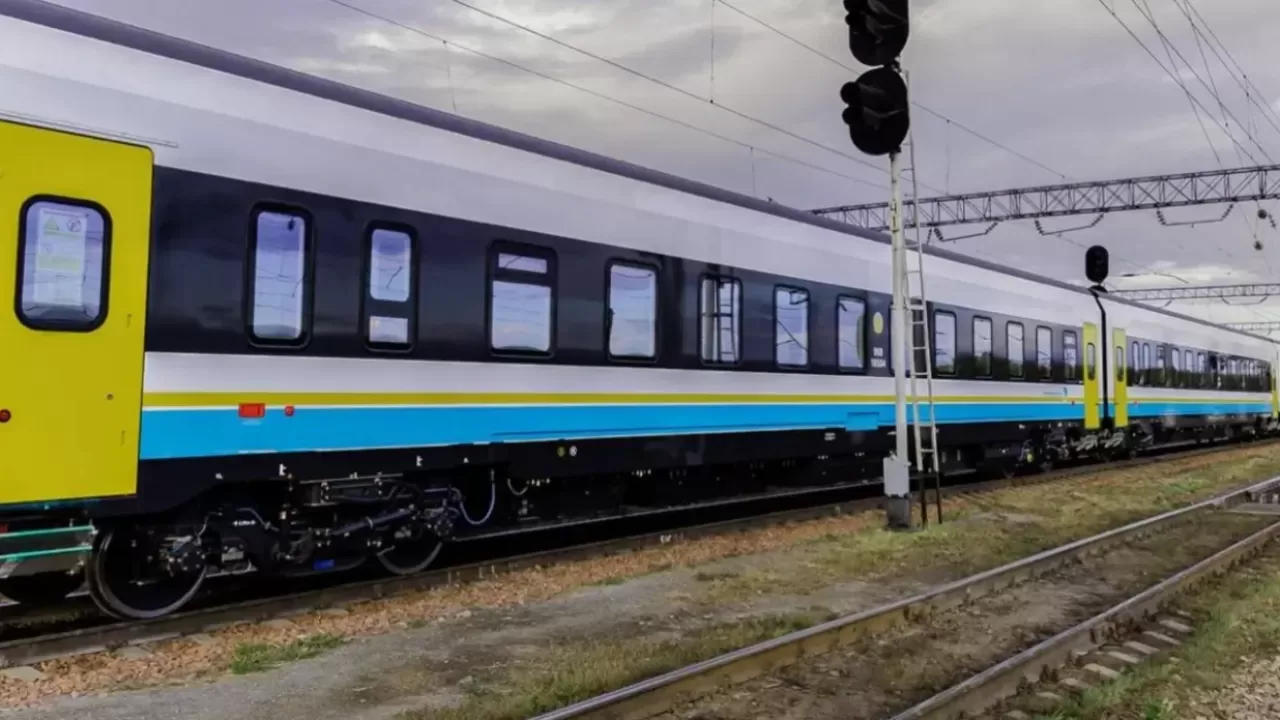 Дальнейшие задержки поставок вагонов компании Stadler неприемлемы &ndash; премьер 