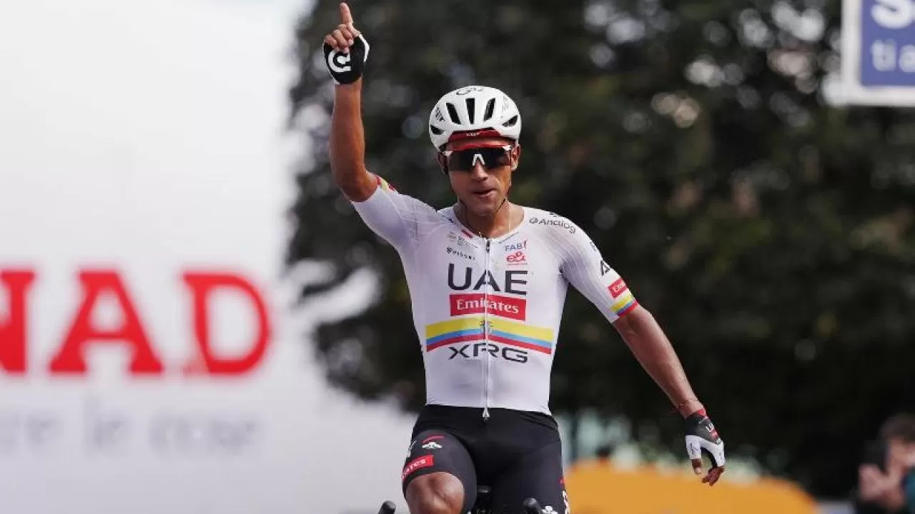 UAE Team Emirates XRG продлила контракт с Нарваэсом