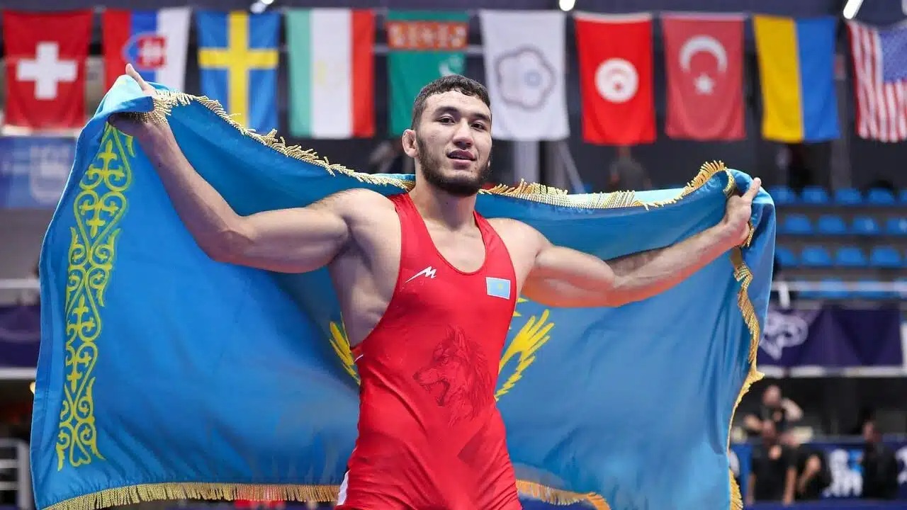 Қазақстандық Ризабек Айтмұхан мамыр айының үздік балуаны атанды