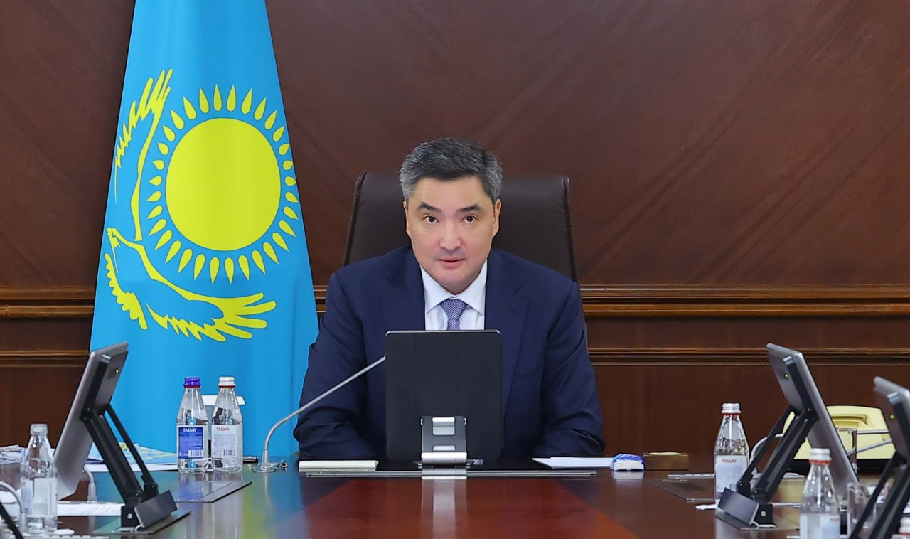 "Мамырдағы оқиға сөзіңізді жоққа шығарып отыр": Бектенов "Қазмырыш" басшылығын сынға алды