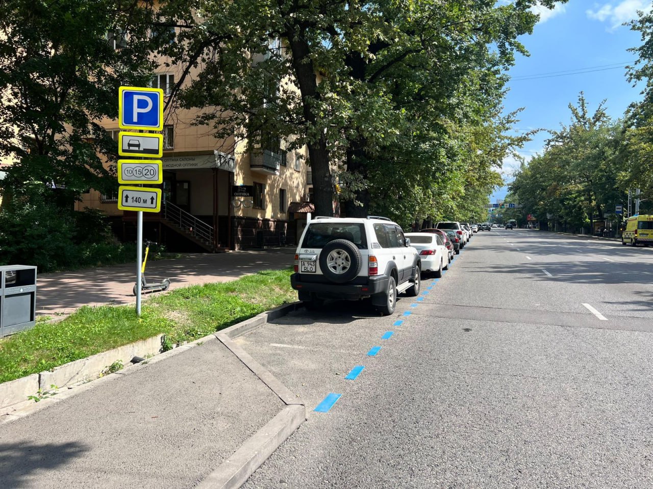 Жүргізушілердің назарына: Шілдеден бастап автокөлікті аулаға қою тәртібі өзгереді
