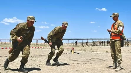 Полный комплект: в Казахстане досрочно выполнили план весеннего призыва 