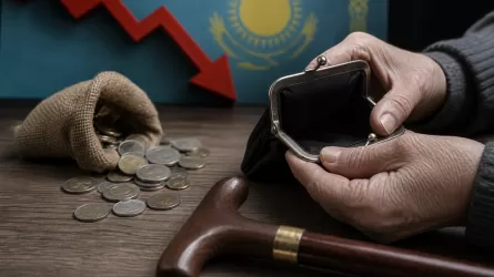 Падение тенге неожиданно сказалось на пенсиях казахстанцев 