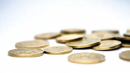 Тенге отыграл часть позиций на казахстанской бирже 