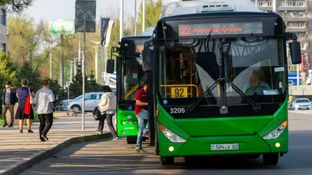 12 автобусных маршрутов изменят схему движения в Алматы