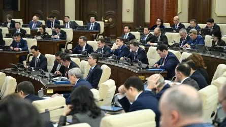 Палаты парламента Казахстана соберутся на совместном заседании