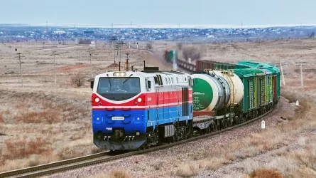 Бектенов возложил персональную ответственность на главу КТЖ 