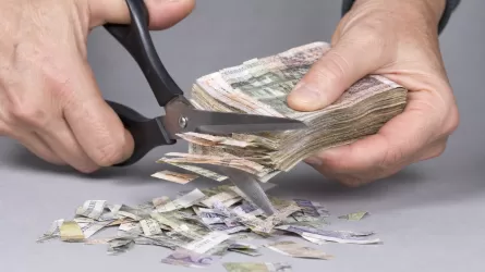 Банки начали резать проценты по депозитам