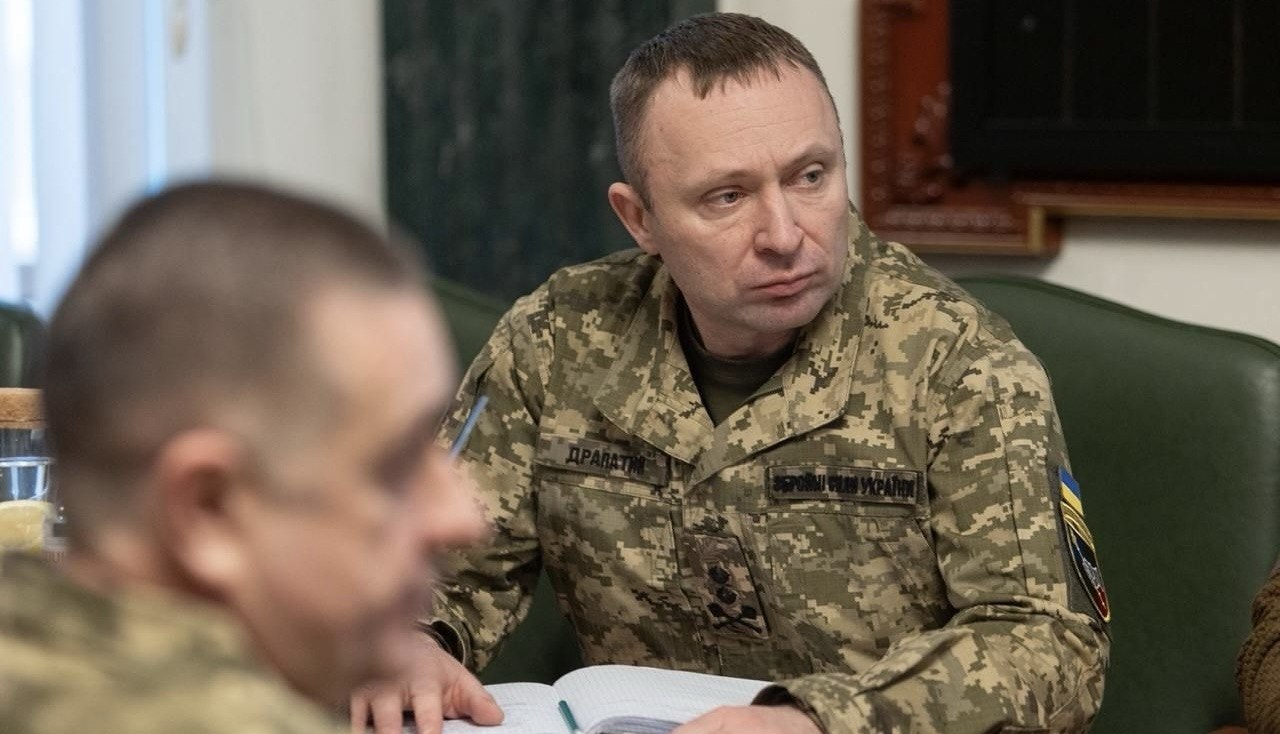 Зеленский Михаил Драпатыйды Қарулы күштер бас қолбасшысы етіп тағайындады