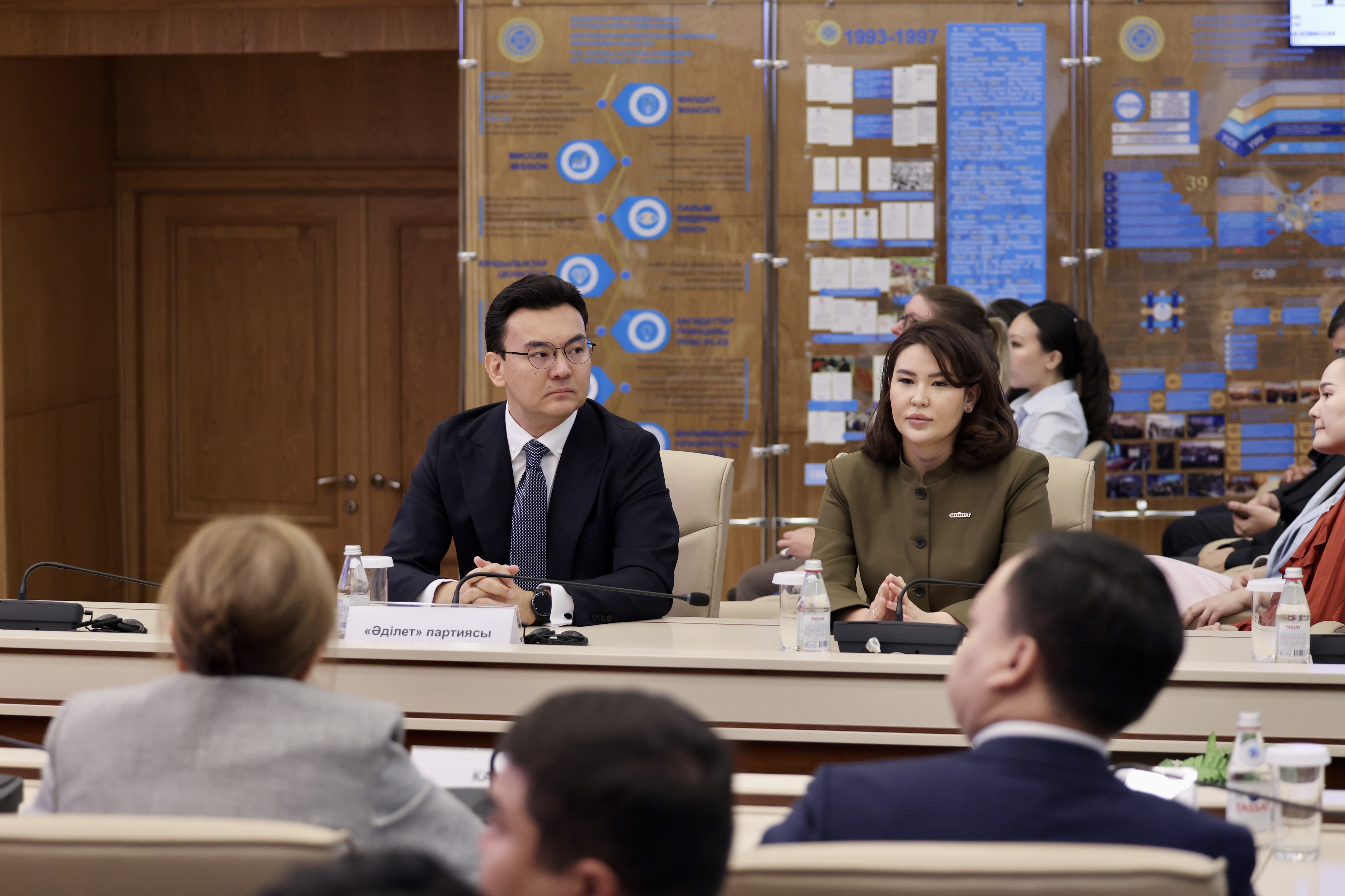 Кто хочет стать голосом народа? Партия "Әділет" раскрыла список кандидатов 