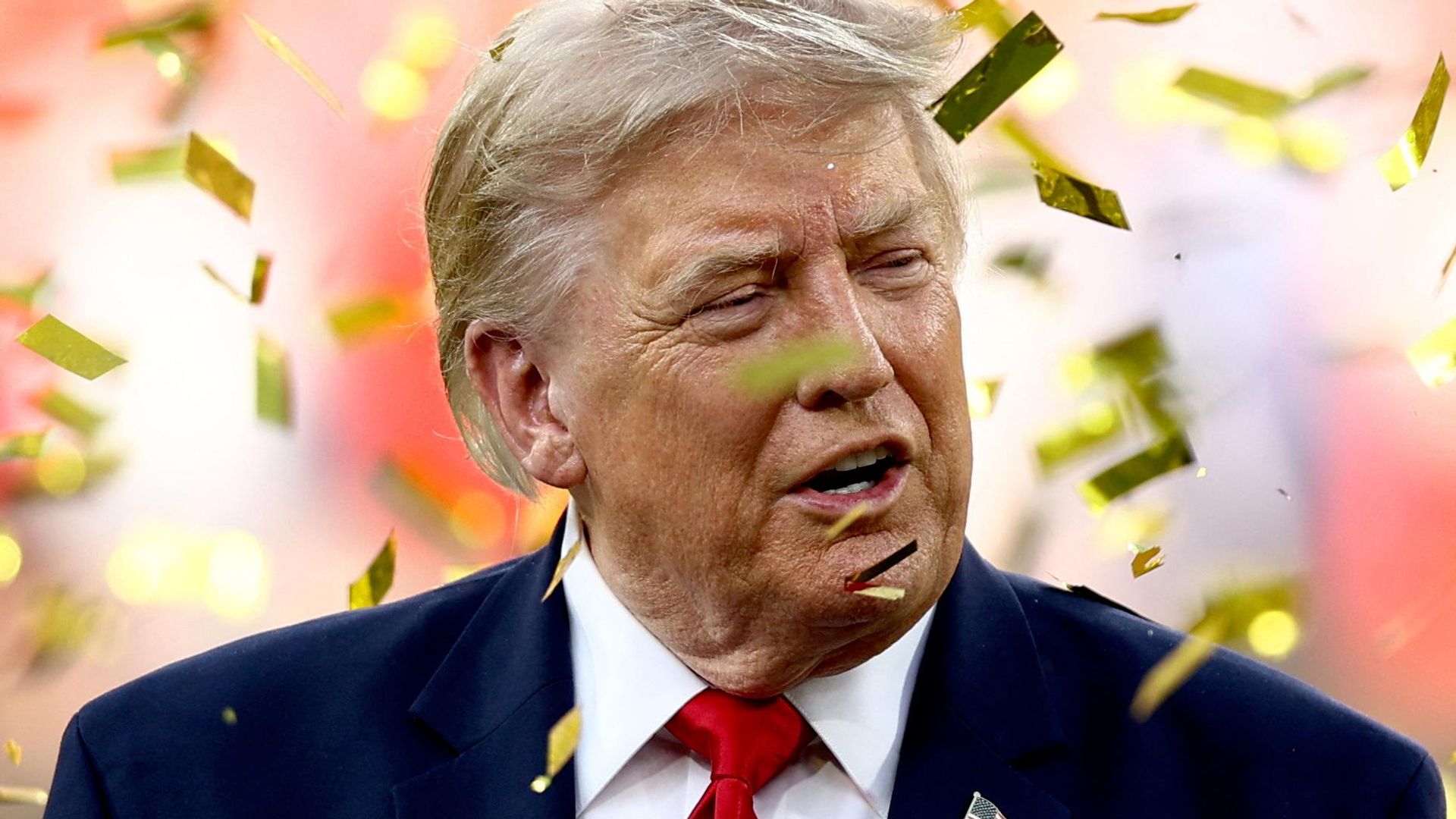 Трамп стадионнан шыға сала Иранға соққы беруді бұйырған болуы мүмкін 